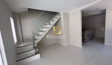Casa em condomínio fechado com 2 quartos à venda na Nossa Senhora da Conceição, 1372, Jardim Atlântico Leste (Itaipuaçu), Maricá por R$ 330.000