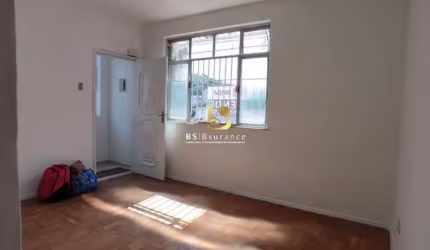 Casa com 2 quartos à venda na Inácio Bezerra de Menezes, 30, Santa Rosa, Niterói por R$ 230.000