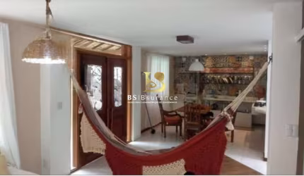 Casa com 2 quartos à venda na Mirene Abigail Santa Rosa, 131, Itaipu, Niterói por R$ 580.000
