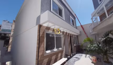 Casa em condomínio fechado com 2 quartos à venda na Rua Fagundes Varela, 2588, Ingá, Niterói por R$ 685.000