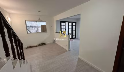 Casa em condomínio fechado com 2 quartos à venda na José Mendonça de Campos, 06, Colubande, São Gonçalo por R$ 299.000