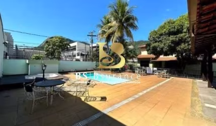Casa com 6 quartos à venda na Maria Caldas, 59, São Francisco, Niterói por R$ 4.800.000