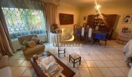 Casa com 3 quartos à venda na Loteamento Parque Tupinambás, 215, São Francisco, Niterói por R$ 1.500.000