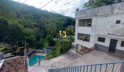 Prédio à venda na Chibante, 891, Muriqui, Niterói por R$ 1.100.000