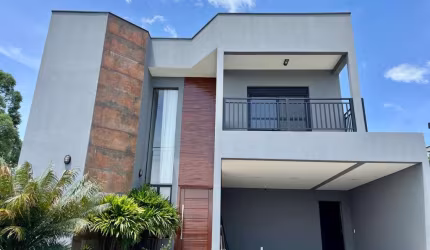 Casa em condomínio para venda com 3 quartos, sendo 1 suíte, 267m²