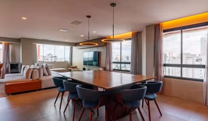 Triplex para venda com 4 quartos, sendo 3 suítes, 274m²