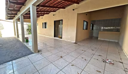 Casa 2 quartos - Jardim Rosa Sul