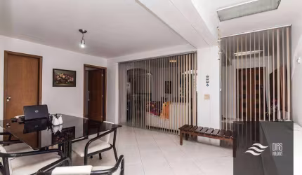 Casa com 4 quartos para alugar na Rua Afonso Bandeira de Melo, Campo Belo, São Paulo, 220 m2 por R$ 7.000