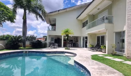 Excelente sobrado para venda com 4 quartos, sendo 4 suítes, 600m²