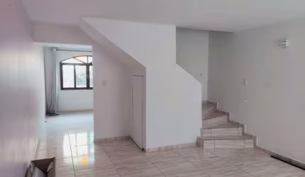 Imperdível sobrado para locação com 3 quartos, 130m²