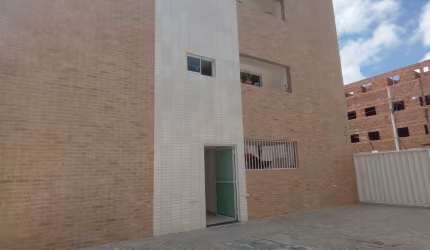 Apartamento no Bairro do Parque do Sol,  2ºandar, com varanda. Próximo as praias do litoral Sul.