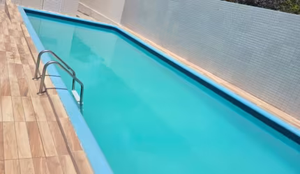 Apartamento no Bairro do Muçumagro, 3° andar, área de lazer completa, espaço kids. Próximo as praias do litoral Sul.