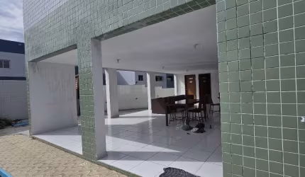 Apartamento no Bairro do Novo Geisel, 1° andar, com varanda e suíte, área de lazer e academia. Próximo as praias do litoral Sul