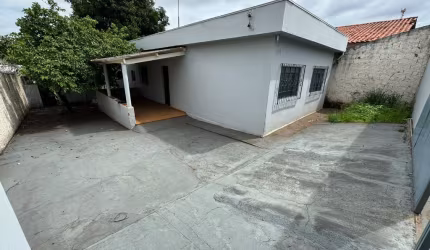 Casa Bairro Osvaldo Rezende Terreno Grande