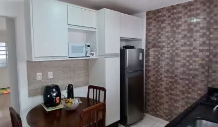 Ótima casa a venda dentro de condomínio fechado