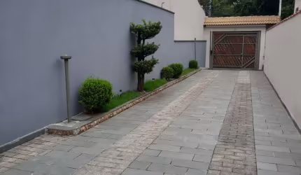 Sobrado a venda na avenida brasil em Poá-SP