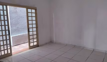 Casa a Venda no Jardim Nova América em Suzano - SP