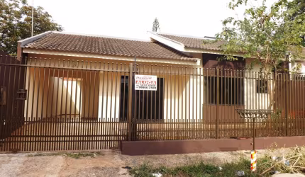 ALUGA-SE BELA CASA JD ALVORADA PRÓX. PRAÇA SÃO VICENTE