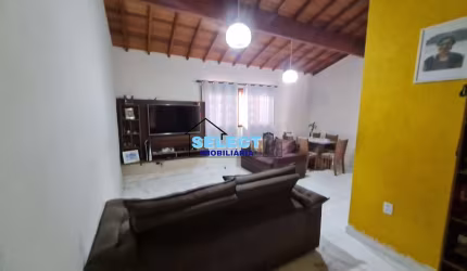Casa com 3 quartos à venda na Rua Guerino Furlan, 116, Jardim Maria Rosa, Valinhos, 300 m2 por R$ 650.000