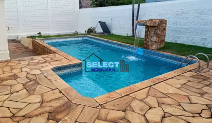 Imóvel à venda em Campinas-SP: Casa no Jardim do Lago com 2 quartos, 1 suíte e 3 vagas, 118m². Aproveite essa oportunidade!