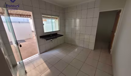 Casa com 2 dormitórios para locação,70.00 m , Granada, UBERLANDIA - MG