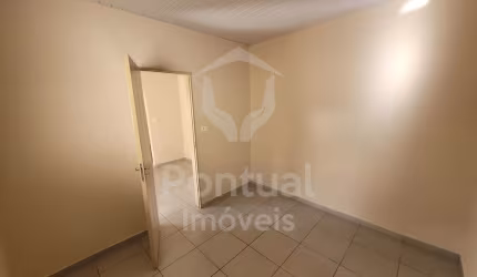 Casa   Kitinet com 1 dormitório para locação, Saraiva, UBERLANDIA - MG