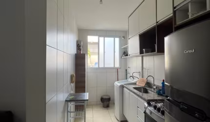 Alugo apartamento em Buraquinho