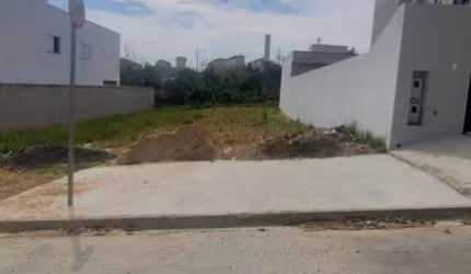 TERRENO À VENDA NO JARDIM DAS MARITACAS