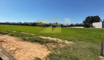 TERRENO À VENDA NO CONDOMÍNIO RESERVA PETRUS
