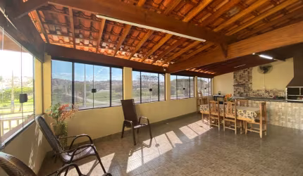 CASA À VENDA NO JARDIM SÃO FRANCISCO