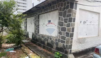 Vendo Casa Espinheiro - Recife com terreno de 645m²