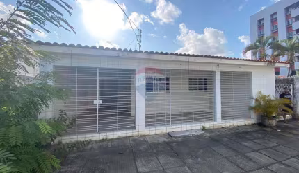 Vendo/Alugo casa no Bairro novo ,Olinda Com 4 Quartos, 3 vagas ,edícula Proximo ao Recibom