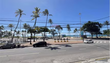 VENDO apartamento mobiliado na av Boa Viagem 3 quartos.