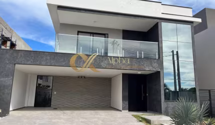 Casa com 4 quartos no Condomínio Alphaville em Cabo Frio - RJ