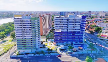 Imóvel para venda possui 84 metros quadrados com 3 quartos em Pici - Fortaleza - CE
