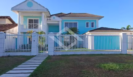Casa de Alto Padrão à Venda na Barra – 4 Suítes – 900m² – Condomínio Villag