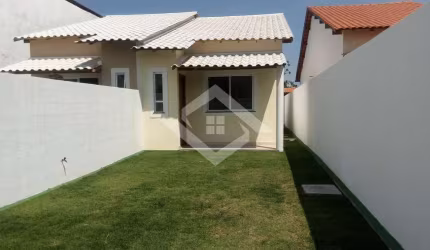 Casa com suíte na pedra de guaratiba