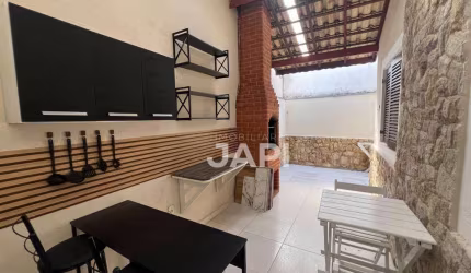 Casa com 3 dormitórios para alugar, 150 m² por R$ 3.378,00/mês - Medeiros - Jundiaí/SP