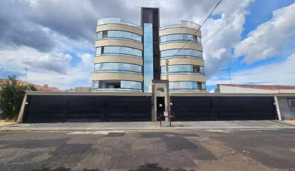 Apartamento à venda - Edifício Luxor, Santo Agostinho, Franca/SP