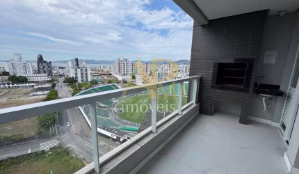 Apartamento à venda com 03 dormitórios, sendo 02 suítes no bairro Estreito.