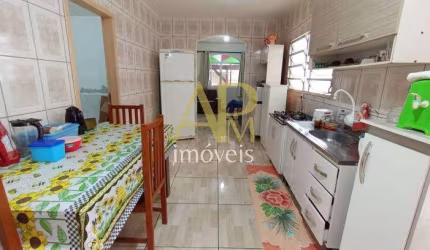 Casa à venda com Apartamento independente na Praia João Rosa- Biguaçu