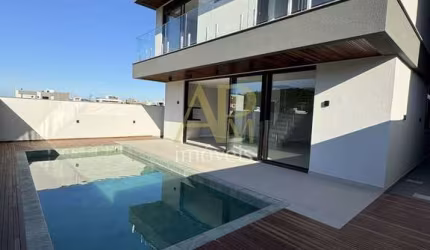 Casa à venda no Reserva da Pedra, 03 suítes + home office + piscina
