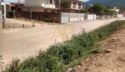 Terreno à venda com 300m² e Escritura Pública, na Praia do Pontal - Palhoça