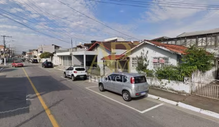 Terreno plano com casa à venda: 171m², ótima localização/ Ponte do Imaruim