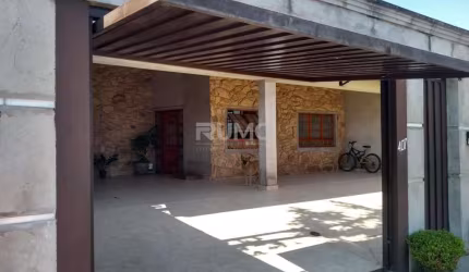Casa com 3 quartos à venda na Rua Jaçanã, 403, Vila Aeroporto, Campinas, 227 m2 por R$ 600.000