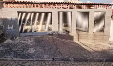 Casa com 2 quartos à venda na Rua Adão Hoffmann, 39, Vila Industrial, Campinas, 167 m2 por R$ 430.000
