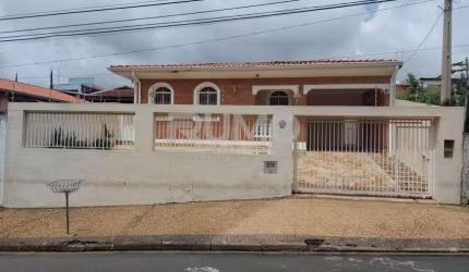 Casa com 3 quartos à venda na Rua Tomás Ribeiro, 175, Vila Nogueira, Campinas, 195 m2 por R$ 760.000