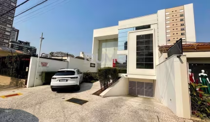 Sala comercial para alugar na Rua Ana Jarvis, 48, Cambuí, Campinas, 32 m2 por R$ 2.300