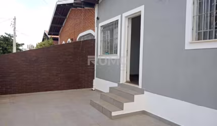 Casa com 2 quartos para alugar na Rua Reverendo Paulo Lício Rizzo, 135., Taquaral, Campinas, 102 m2 por R$ 3.000