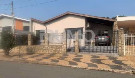 Casa com 3 quartos à venda na Coronel Mário Barbosa de Oliveira, 191., Parque São Quirino, Campinas, 216 m2 por R$ 800.000